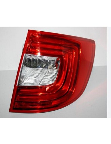 Rechtes Rücklicht für Skoda Superb SW ab 2013
